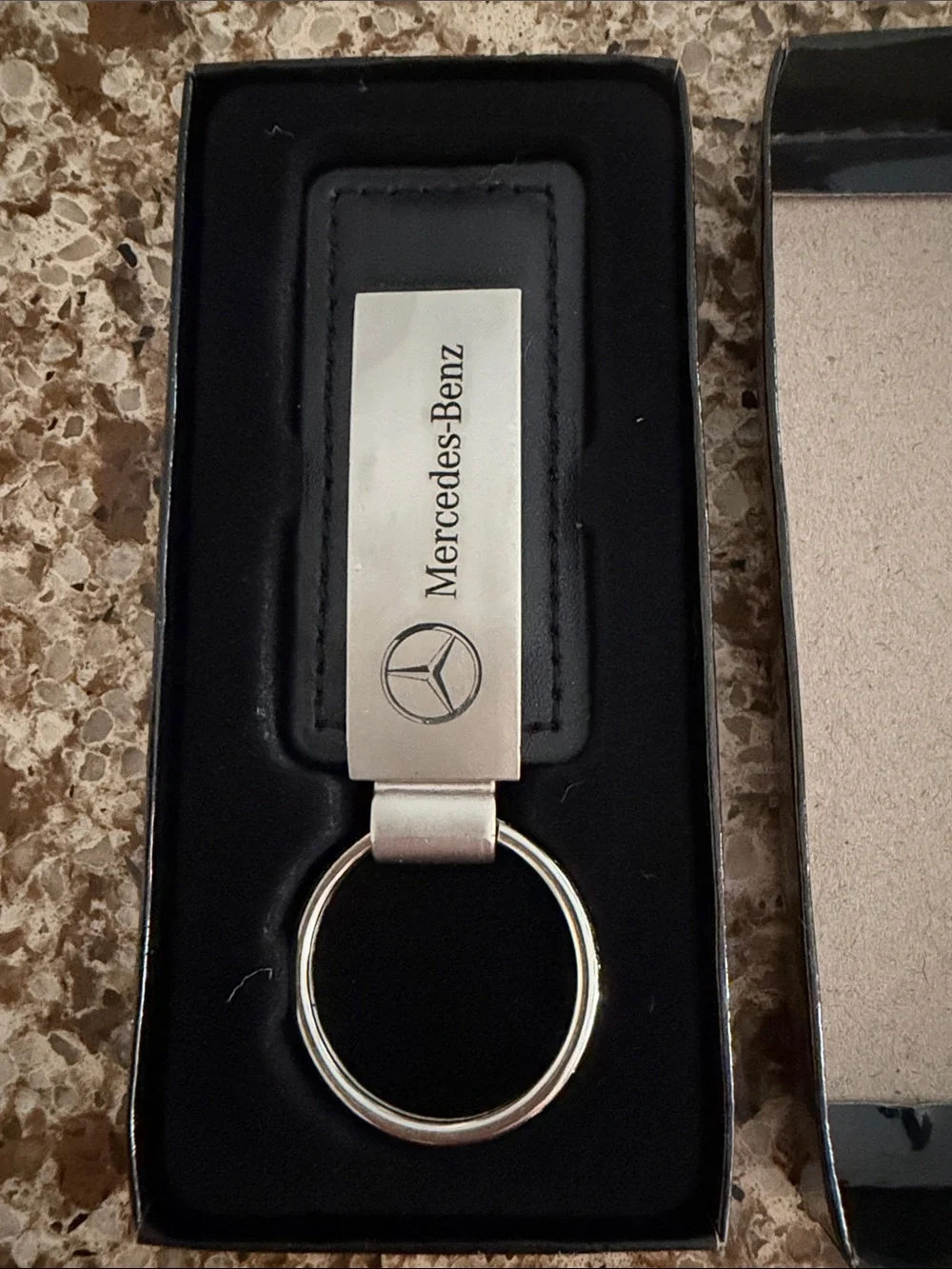 Official Mercedes-Benz black leather and brushed metal gift box keychain new box